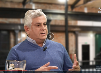 Vedoucí rozvojových projektů DCHP Pablo Chacón Gil se zúčastnil Kulatého stolu na TV Noe